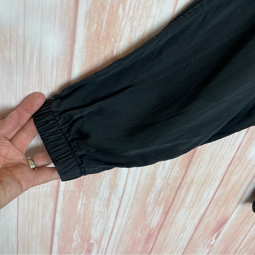 Black Hooded Pullover Jacket - Picture 4 of 11